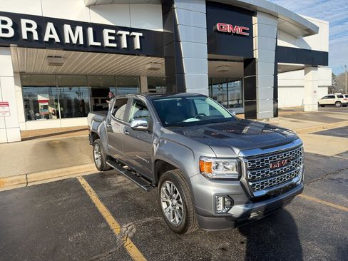 Certified 2022 GMC Canyon Denali image 3