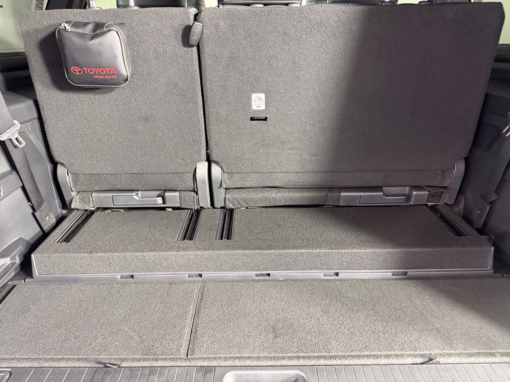 Used 2025 Toyota Sequoia Platinum w/ Tow Technology Package AWD/4WD image 31
