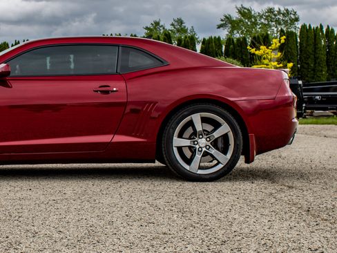 Used 2010 Chevrolet Camaro SS w/ RS Package RWD image 38