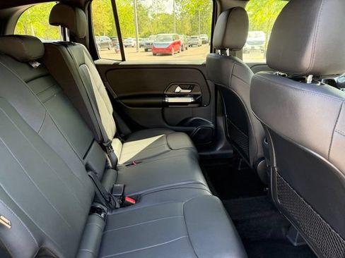 Certified 2025 Mercedes-Benz GLB 250 image 8