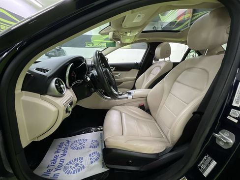 Used 2018 Mercedes-Benz C 300 Sedan w/ Premium Package image 16