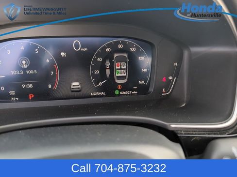 Used 2023 Honda Civic Touring image 25