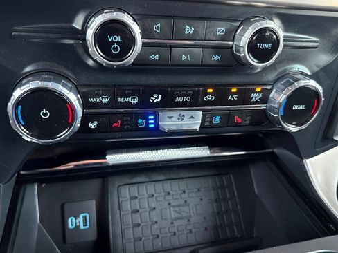 Used 2024 Ford F150 Platinum w/ Equipment Group 703A Plus AWD/4WD image 26