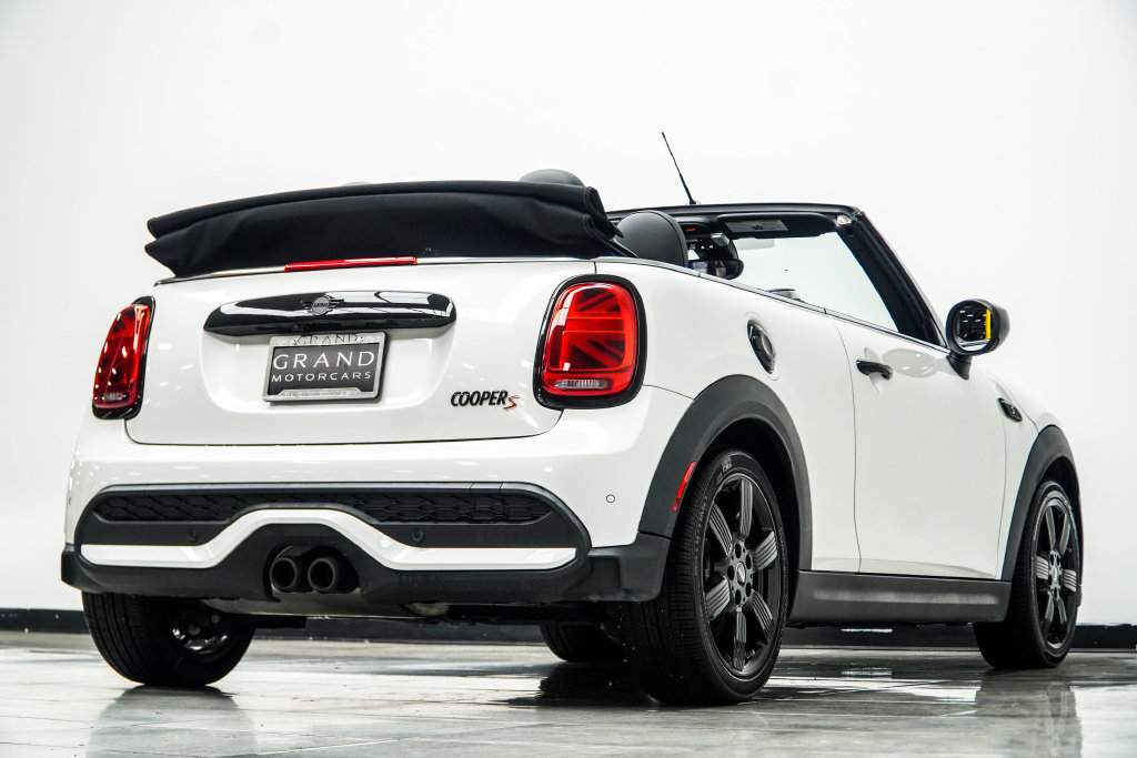 Used 2023 MINI Cooper S FWD image 19