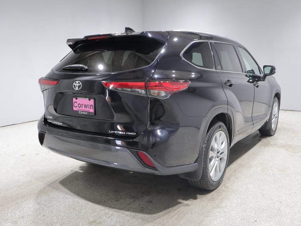 Used 2021 Toyota Highlander Limited AWD/4WD image 2