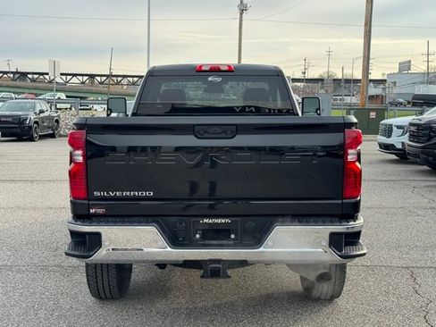 Used 2025 Chevrolet Silverado 3500 W/T AWD/4WD image 5