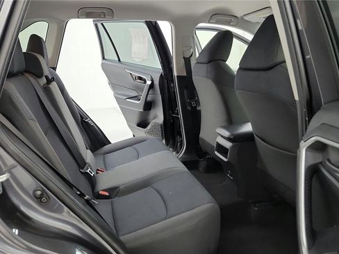 Certified 2019 Toyota RAV4 LE image 18