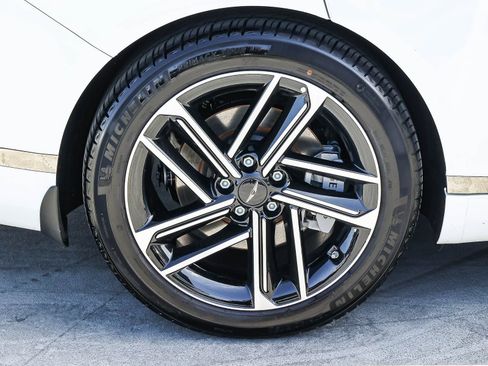 Used 2026 Genesis G80 2.5T Advanced AWD/4WD image 8