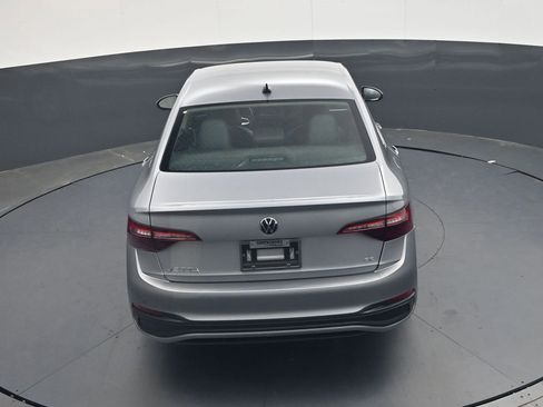 Used 2024 Volkswagen Jetta SE FWD image 30