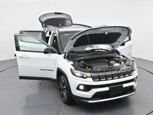 Used 2022 Jeep Compass Limited AWD/4WD image 37