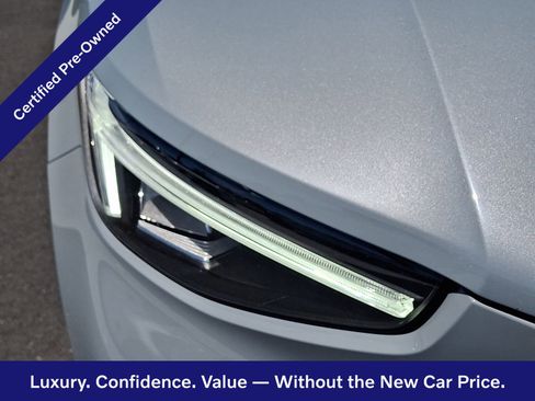Certified 2025 Volvo XC40 B5 Core AWD/4WD image 10