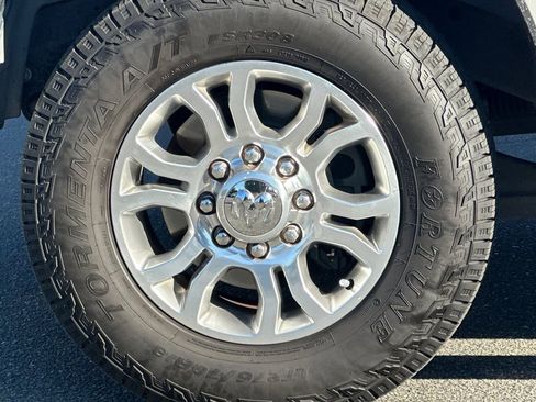 Used 2016 RAM 2500 Laramie AWD/4WD image 26