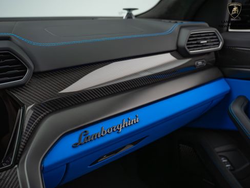 Used 2024 Lamborghini Urus S image 34