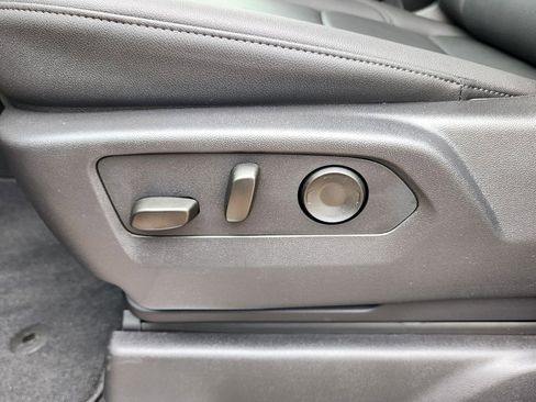 New 2026 GMC Sierra 1500 SLT w/ SLT Premium Plus Package image 18