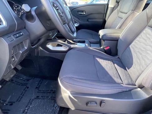 Used 2023 Nissan Frontier SV w/ Technology Package image 21