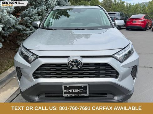 Used 2025 Toyota RAV4 XLE AWD/4WD image 2