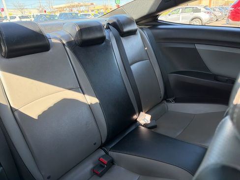 Used 2018 Honda Civic Touring image 12