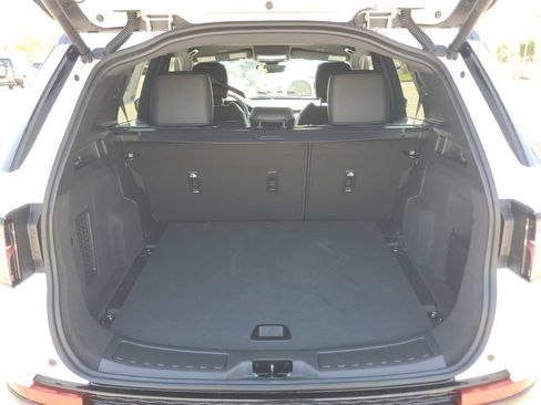 Used 2026 Land Rover Discovery Sport Landmark AWD/4WD image 35