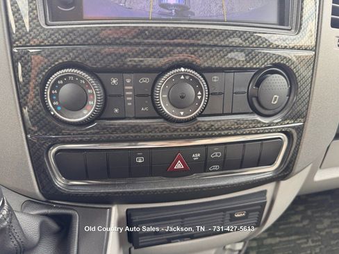 Used 2017 Mercedes-Benz Sprinter 3500 image 89