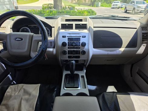 Used 2008 Ford Escape XLT FWD image 17