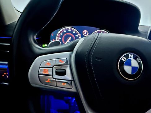Used 2017 BMW 740i RWD image 36