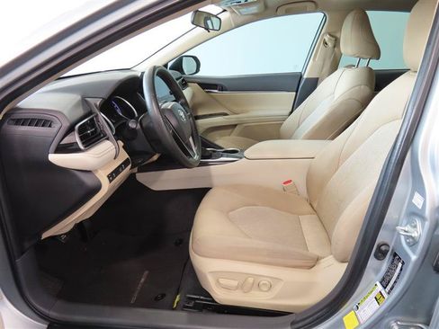 Used 2023 Toyota Camry LE FWD image 16