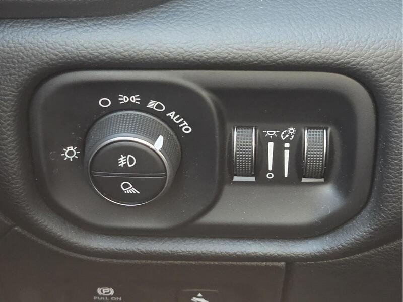 Used 2025 RAM 1500 Big Horn AWD/4WD image 29