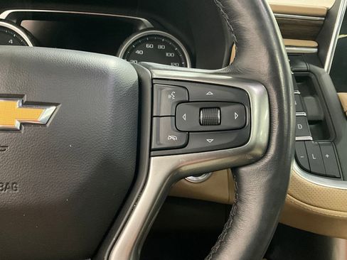 Used 2021 Chevrolet Suburban Premier w/ Premium Package image 18