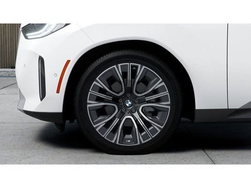 New 2026 BMW X3 xDrive30 w/ Premium Package image 7