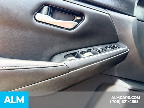 Used 2024 Nissan Sentra SV FWD image 10