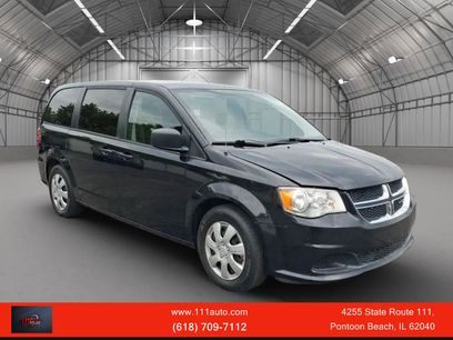 Used 2018 Dodge Grand Caravan SE w/ UConnect Hands-Free Group