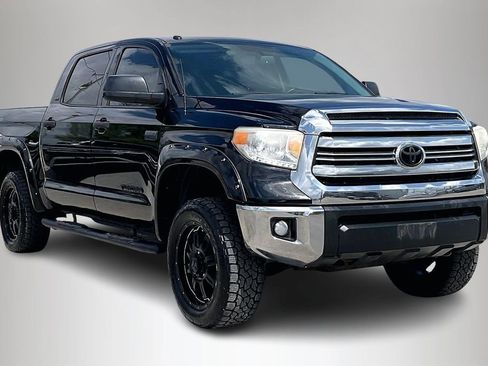 Used 2017 Toyota Tundra SR5 image 1