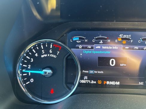 Used 2019 Ford Expedition Limited image 12