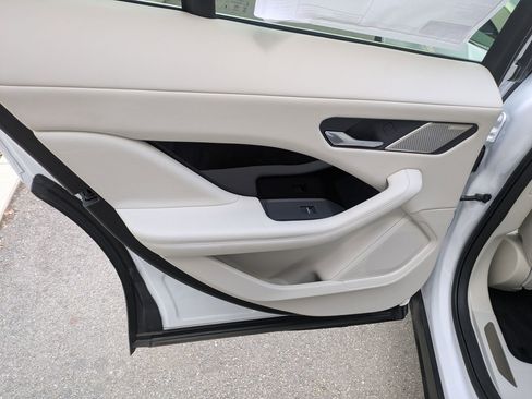 New 2024 Jaguar I-PACE R-Dynamic HSE image 29