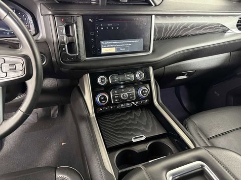 Used 2023 GMC Yukon Denali image 29