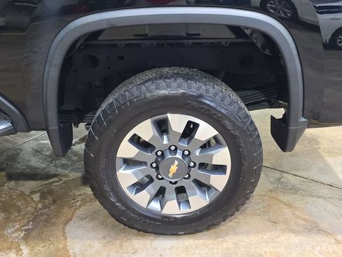 Used 2024 Chevrolet Silverado 2500 Custom w/ Custom Value Package AWD/4WD image 33