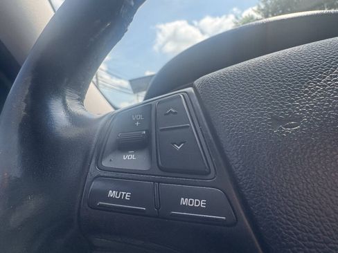 Used 2014 Kia Cadenza Premium w/ Luxury Package FWD image 26