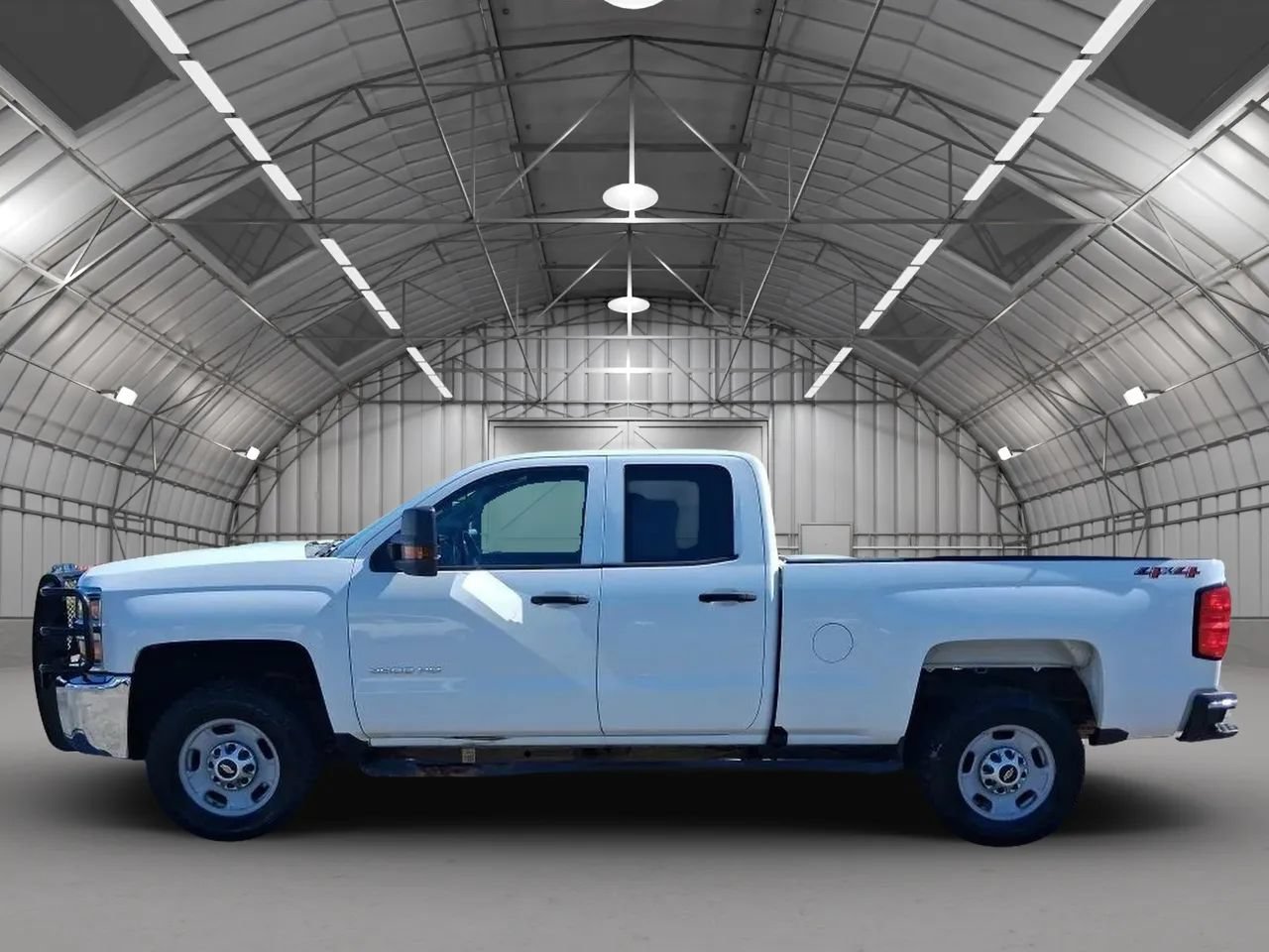 Used 2019 Chevrolet Silverado 2500 W/T AWD/4WD image 3