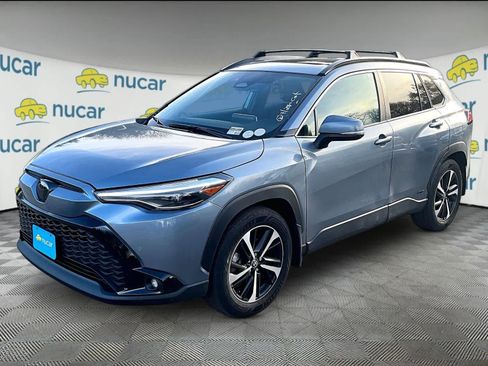 Used 2024 Toyota Corolla Cross AWD Hybrid w/ Convenience Package image 2