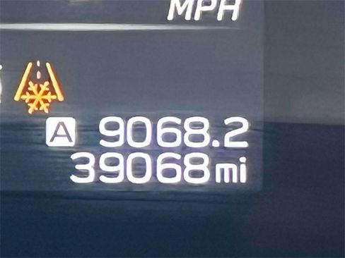 Used 2023 Subaru Legacy Premium image 27