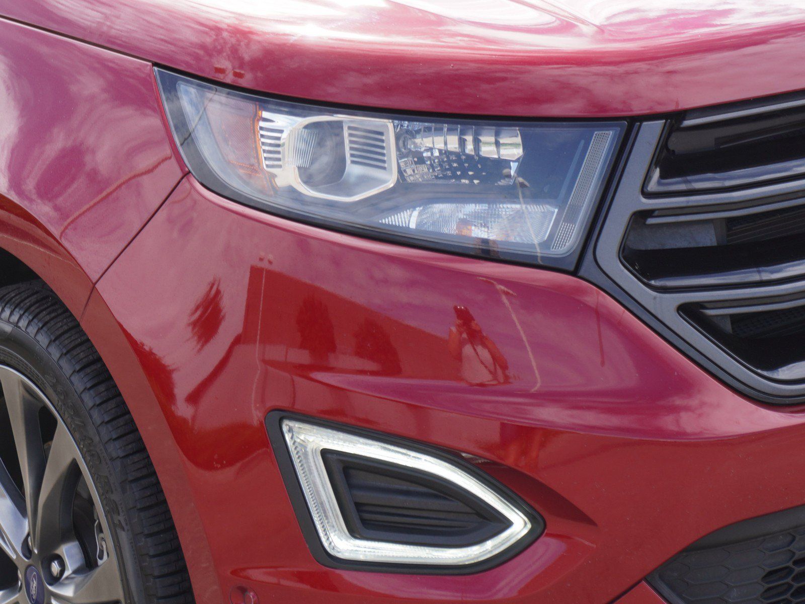Used 2016 Ford Edge Sport w/ Equipment Group 401A AWD/4WD image 3