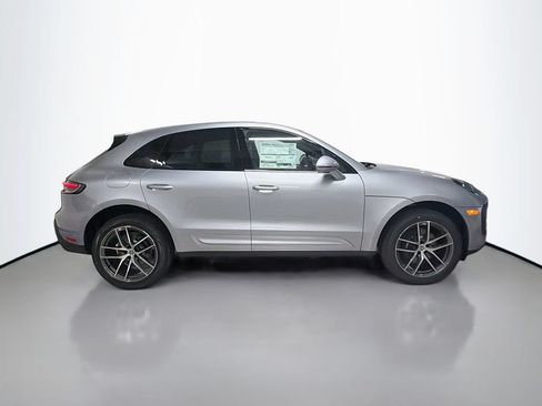 New 2026 Porsche Macan AWD/4WD image 8