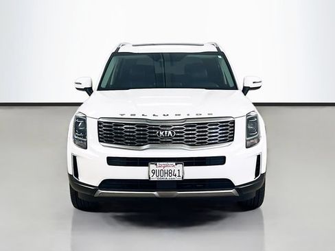 Used 2021 Kia Telluride S FWD image 2
