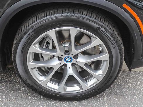 Certified 2023 BMW X5 xDrive45e w/ Parking Assistance Package AWD/4WD image 9