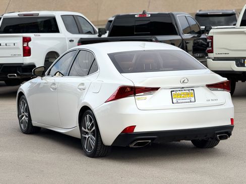 Used 2019 Lexus IS 300 image 5