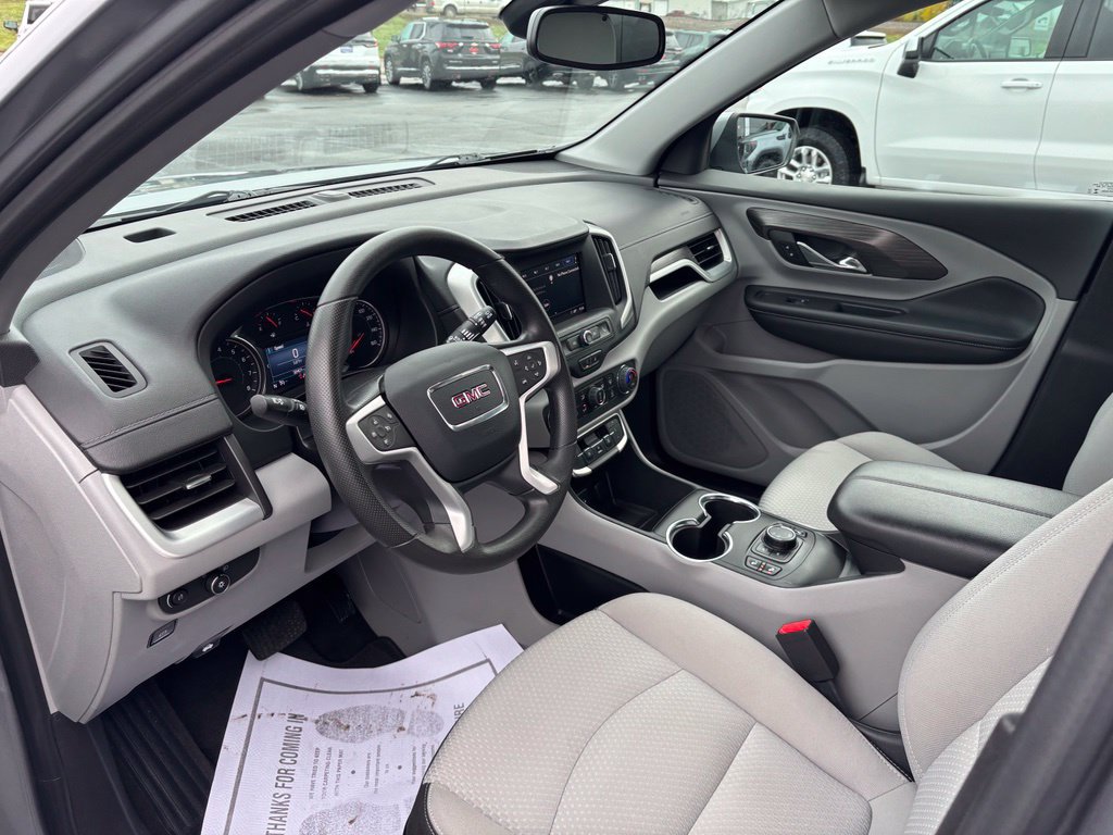 Used 2024 GMC Terrain SLE w/ Driver Convenience Package AWD/4WD image 14