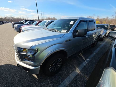 Used 2017 Ford F150 XLT w/ Equipment Group 302A Luxury image 2
