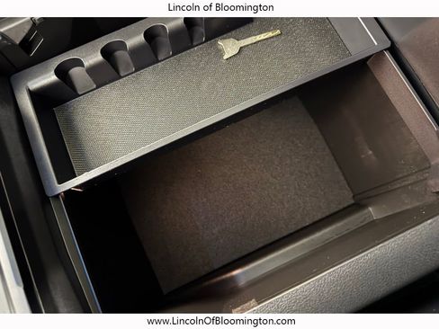 Used 2025 Ford F150 Lightning Lariat image 66