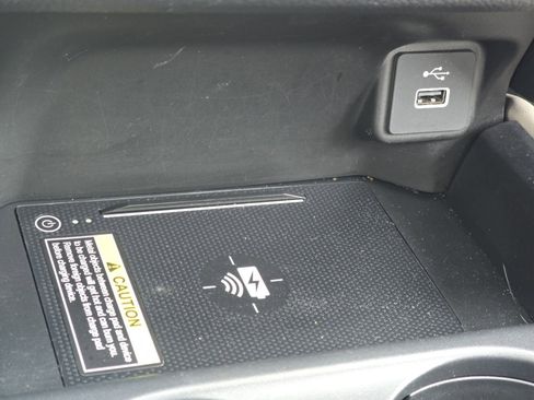 Used 2024 Honda HR-V EX-L image 8