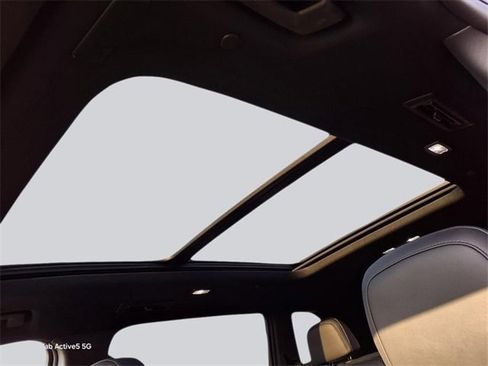 New 2026 GMC Acadia Elevation w/ Elevation Premium Package image 17